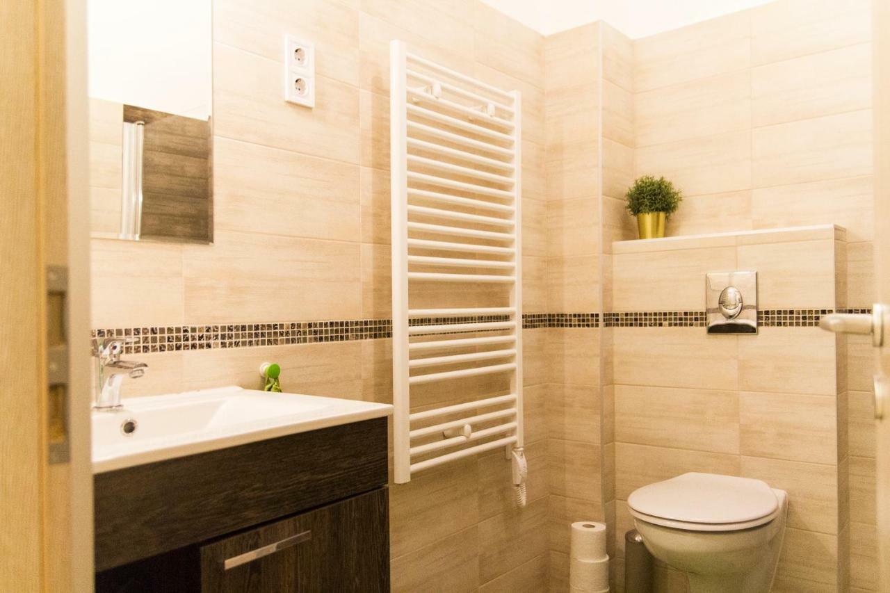 Cozy Apartment บูดาเปสต์ ภายนอก รูปภาพ